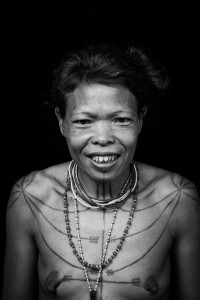 femme-tribu-mentawai